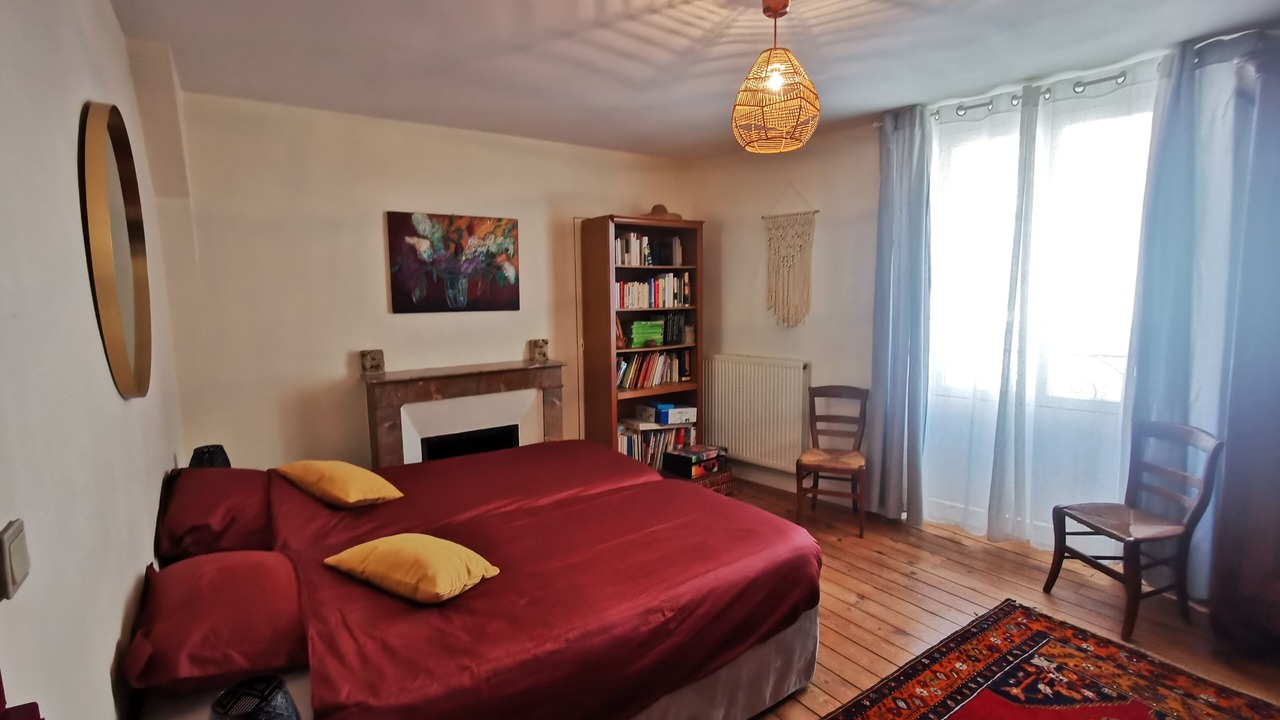 Photo of Bedroom in Chinon
