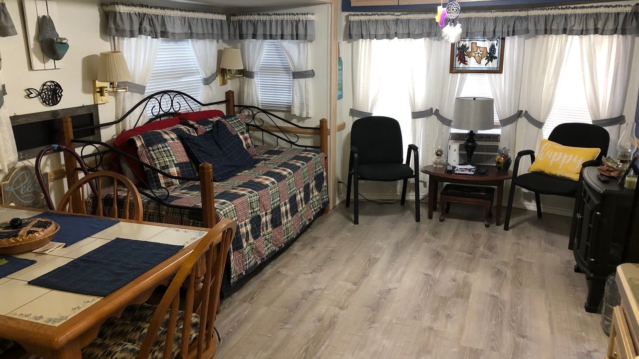 Photo of Livingroom in Rockport