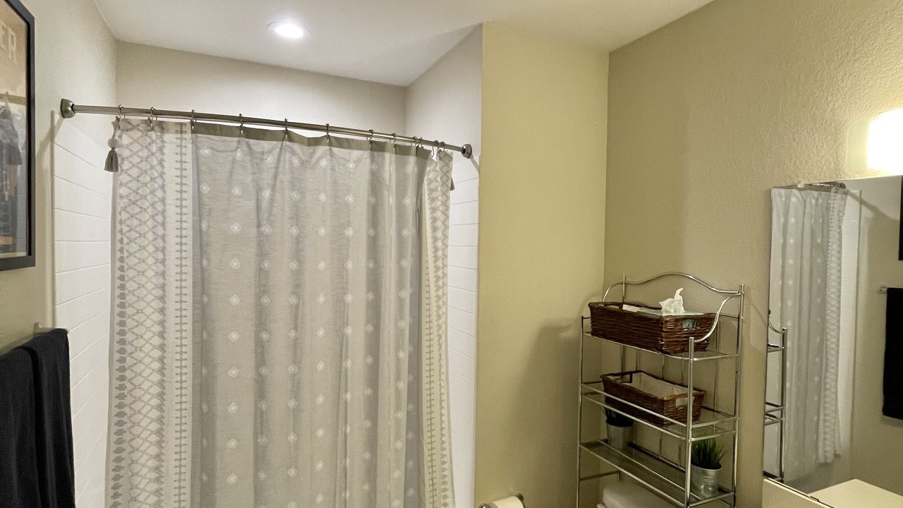 Photo of Bathroom in Jefferson Park