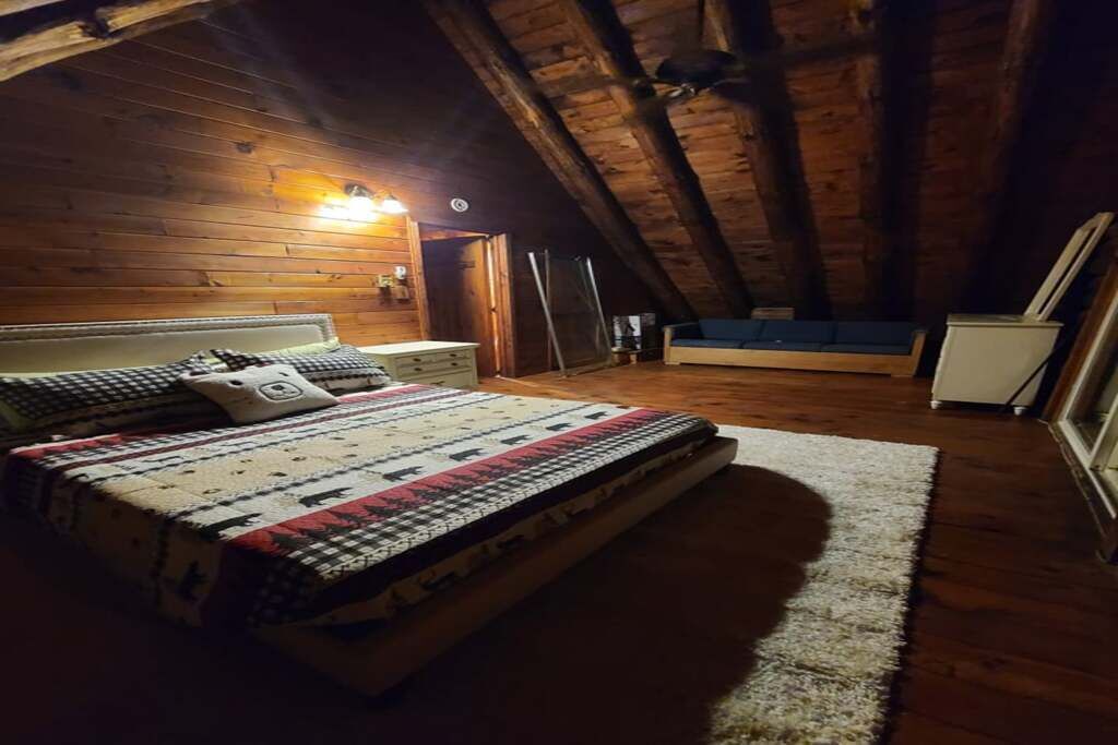 Photo of Livingroom in Hickory Hills