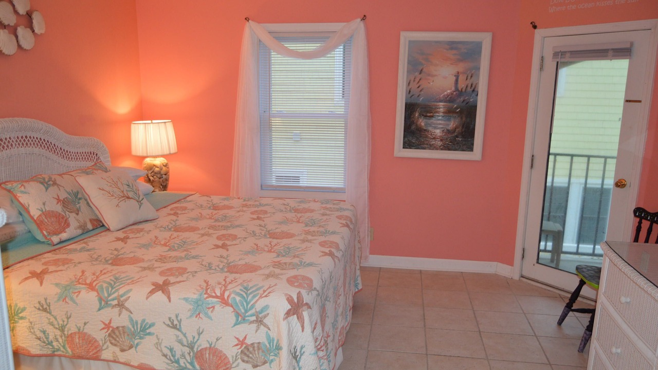 Photo of Bedroom in North Topsail Beach