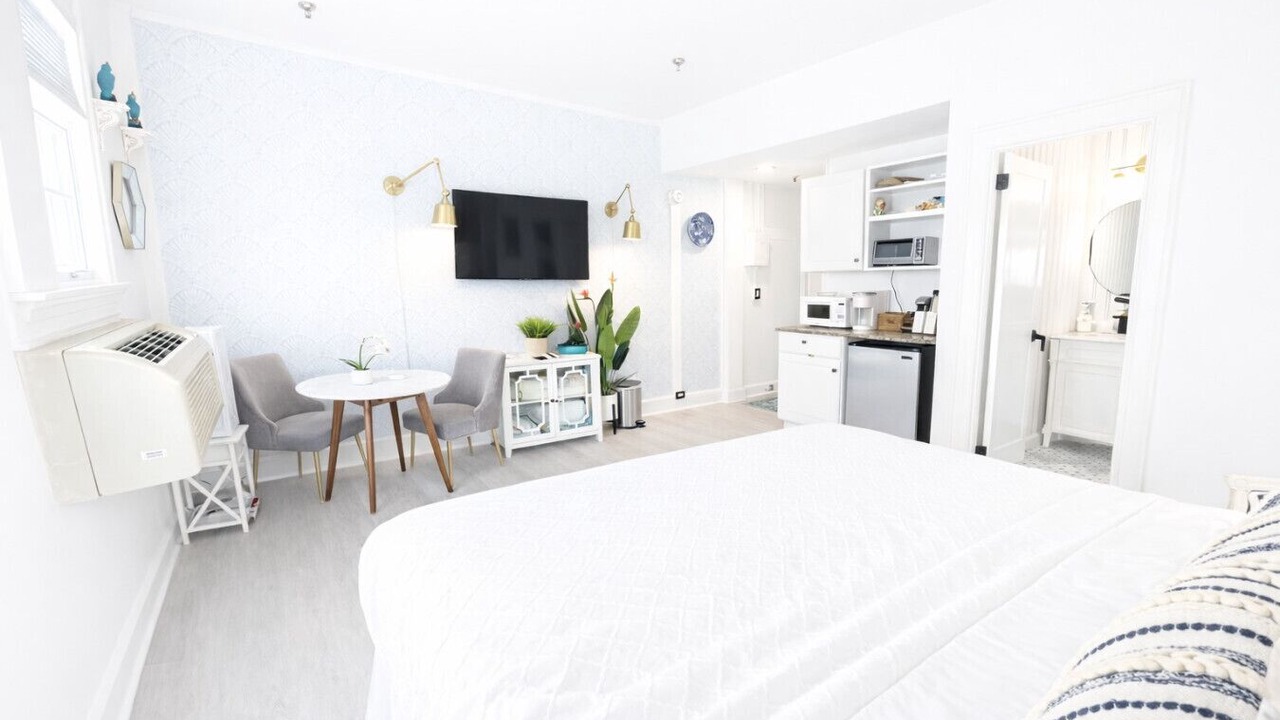 Photo of Bedroom in Palm Beach