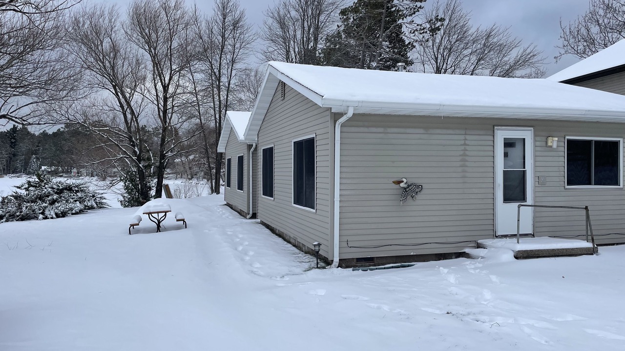 Photo of Outdoor in Pelican Lake