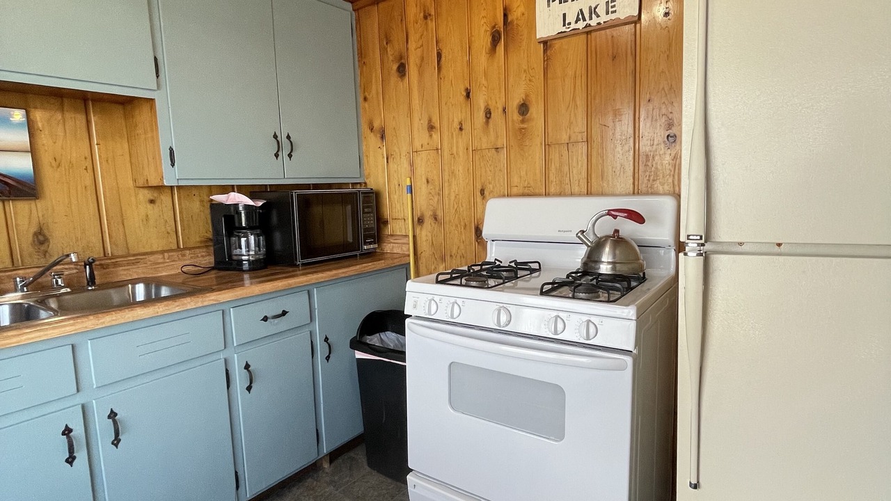 Photo of Kitchen in Pelican Lake