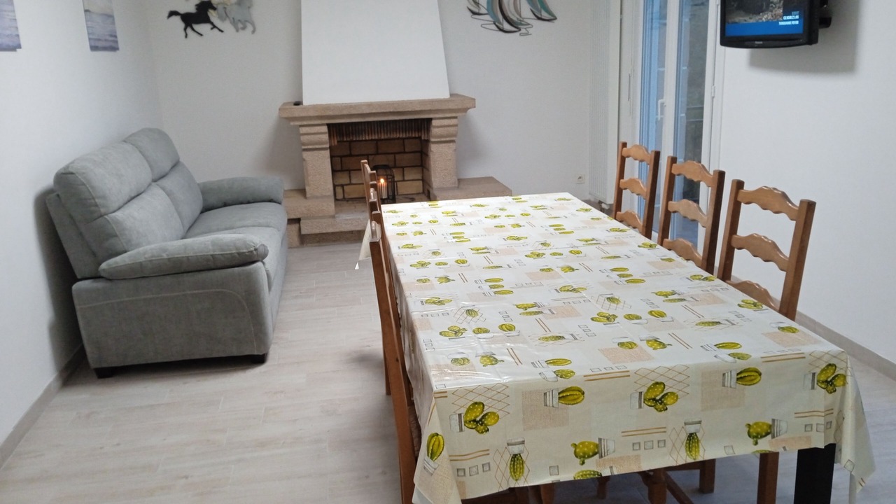 Photo of Others in Plelauff