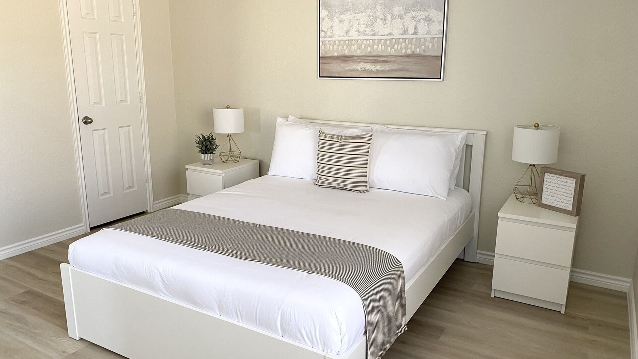 Photo of Bedroom in Grand Prairie