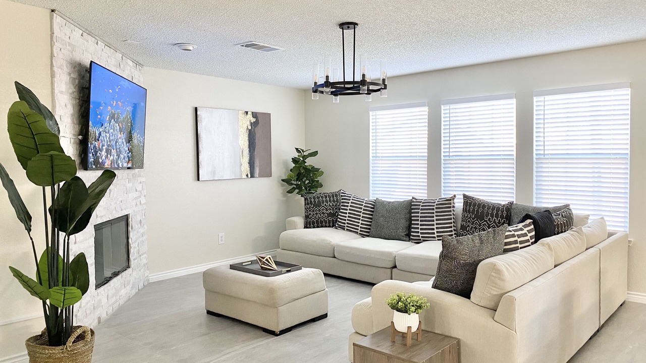 Photo of Livingroom in Grand Prairie
