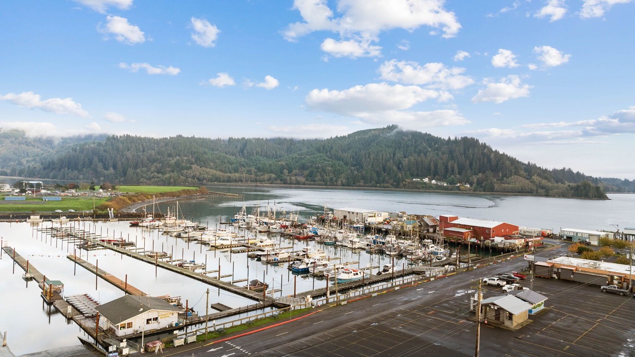 Photo of Others in Garibaldi