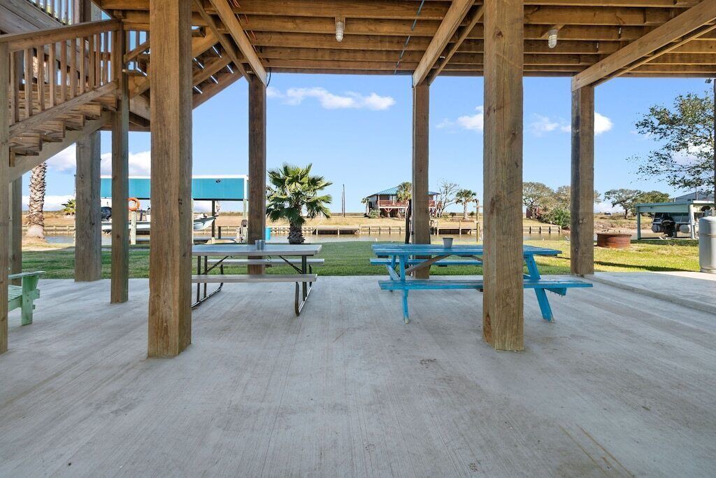 Photo of Outdoor in Cedar Lane