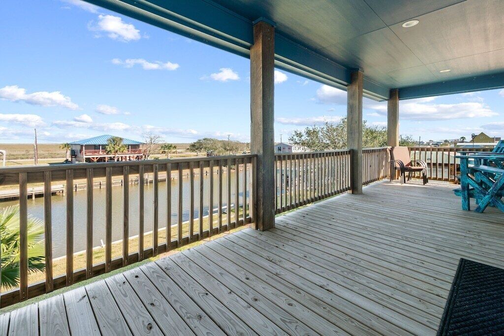 Photo of Patio Balcony in Cedar Lane