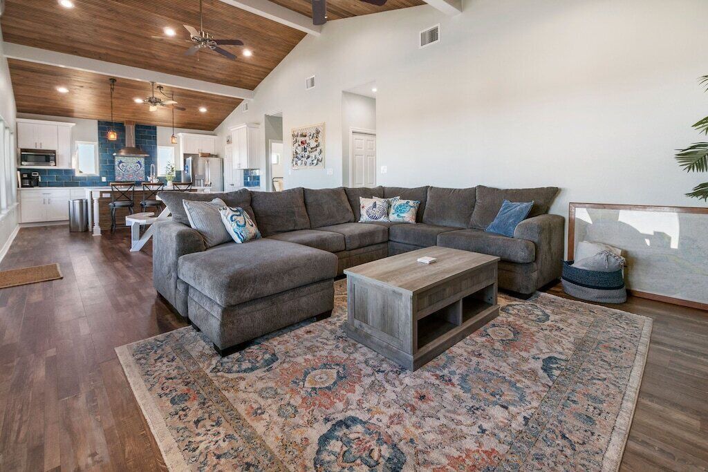 Photo of Livingroom in Cedar Lane