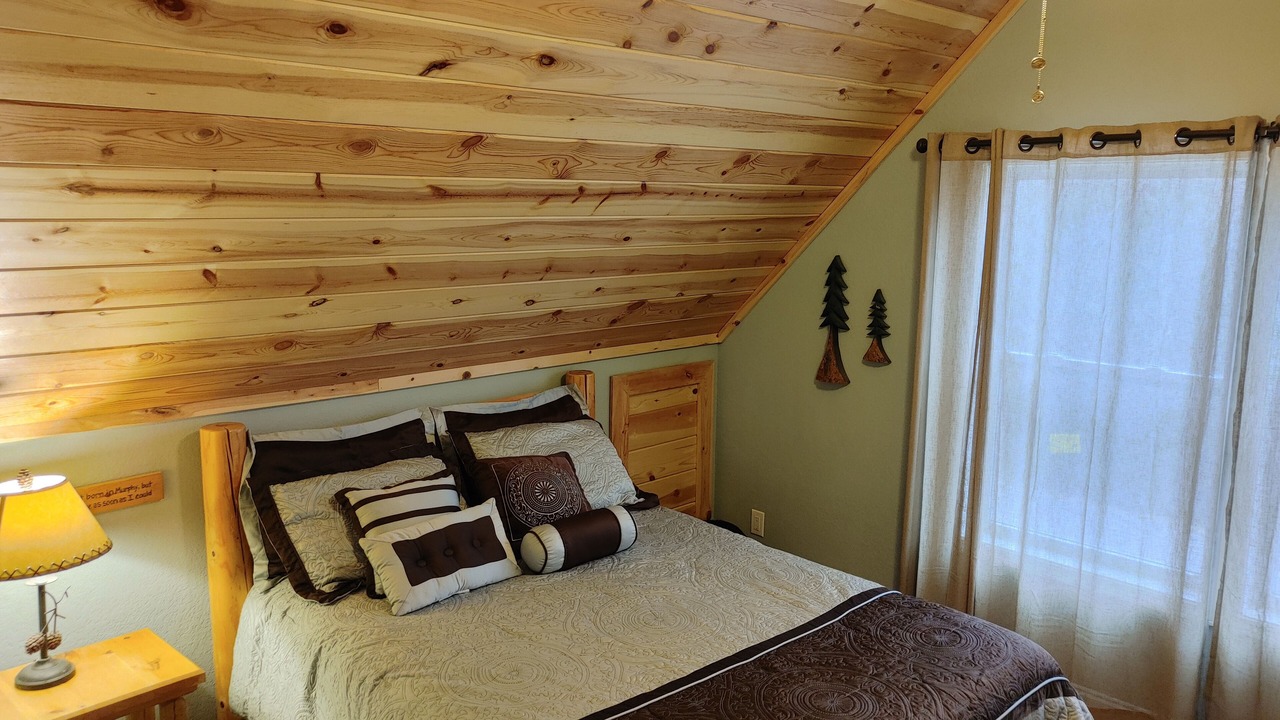 Photo of Bedroom in Murphy