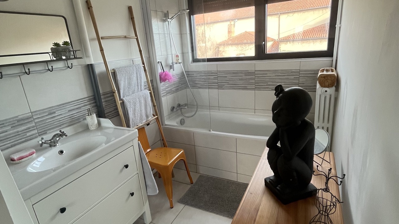 Photo of Bathroom in Issoire