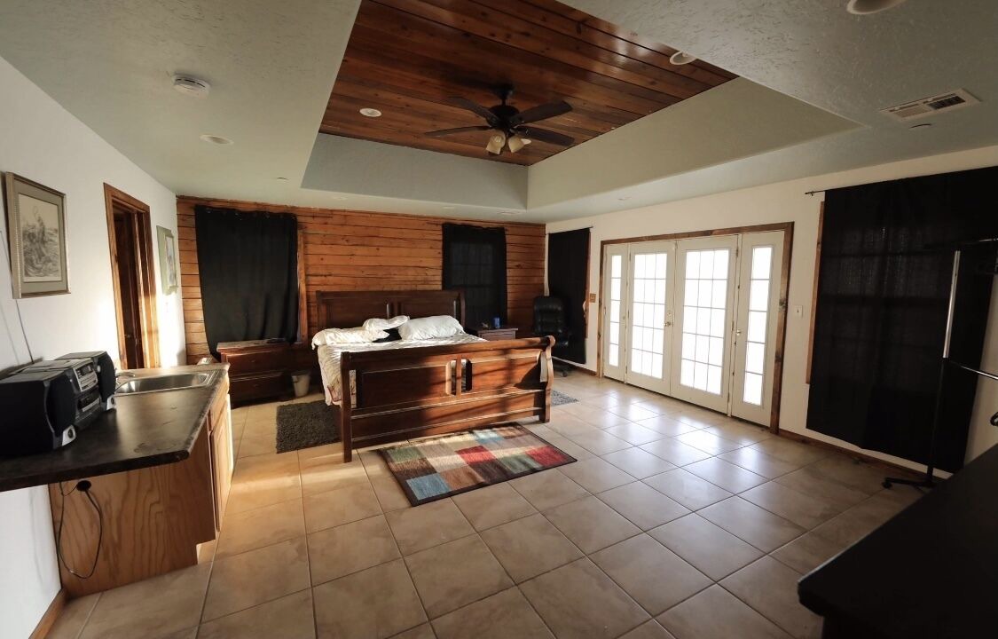 Photo of Bedroom in Comanche County