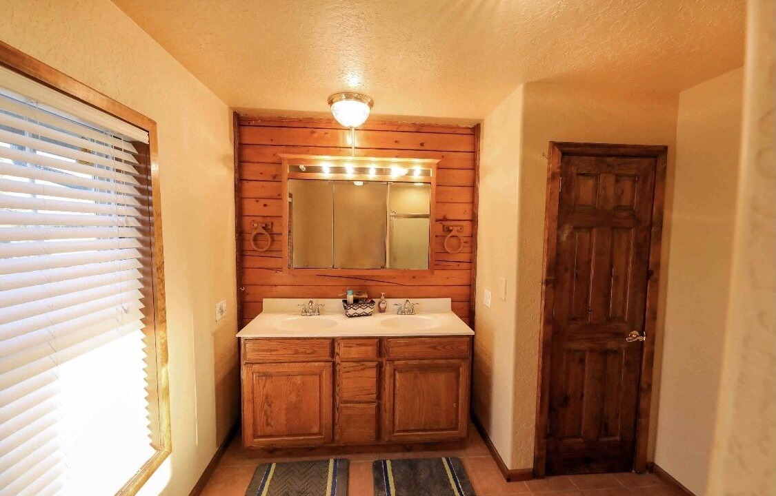 Photo of Bathroom in Comanche County