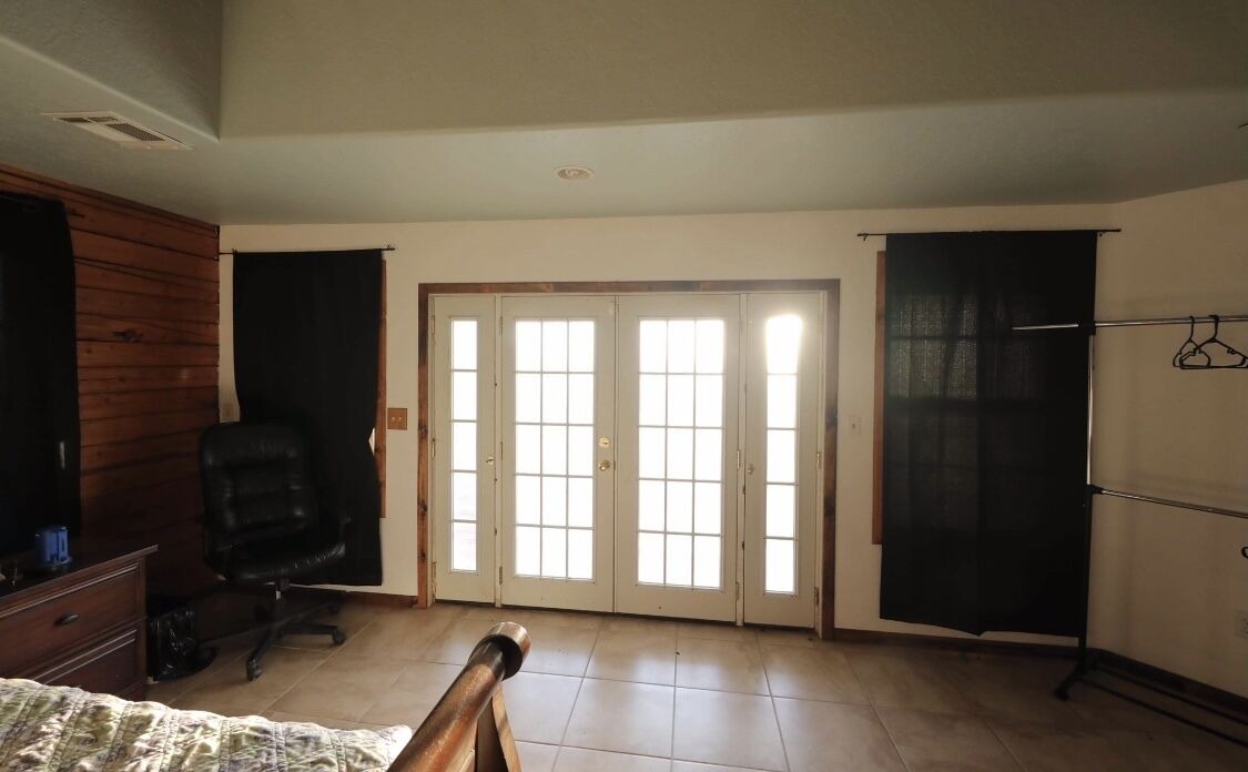 Photo of Bedroom in Comanche County