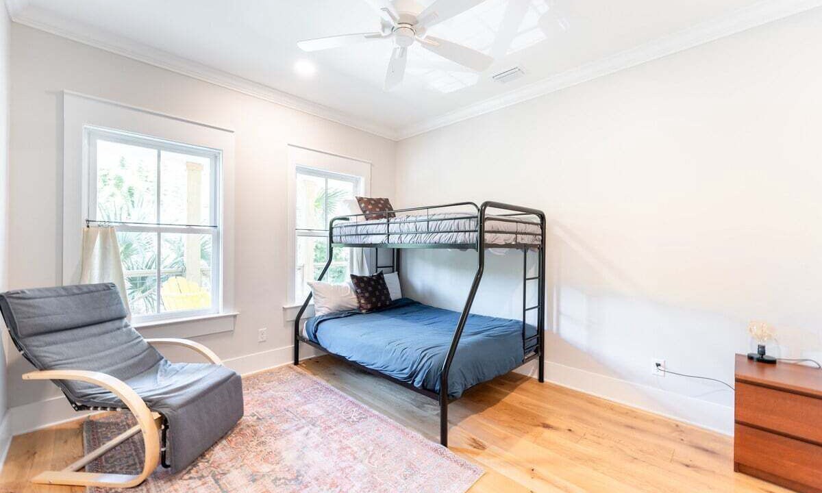 Photo of Bedroom in Demere Park