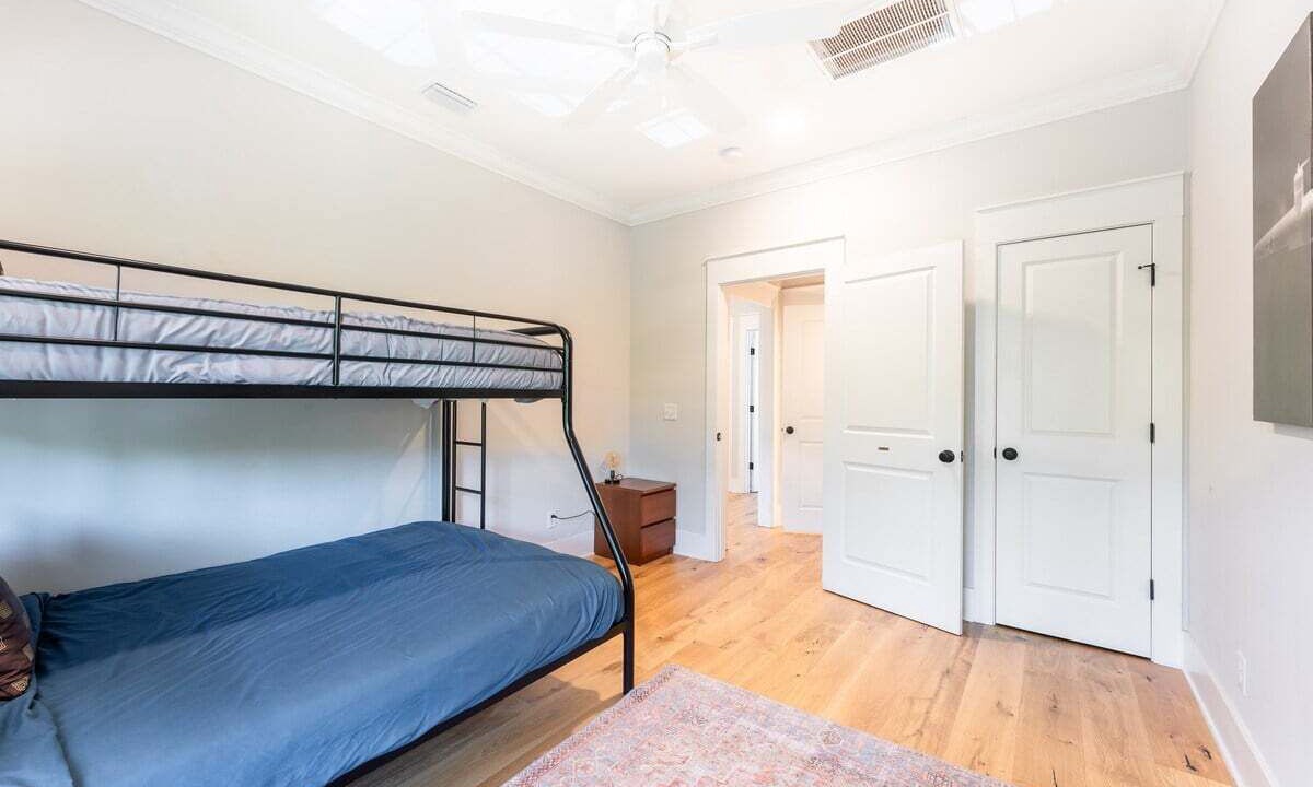 Photo of Bedroom in Demere Park