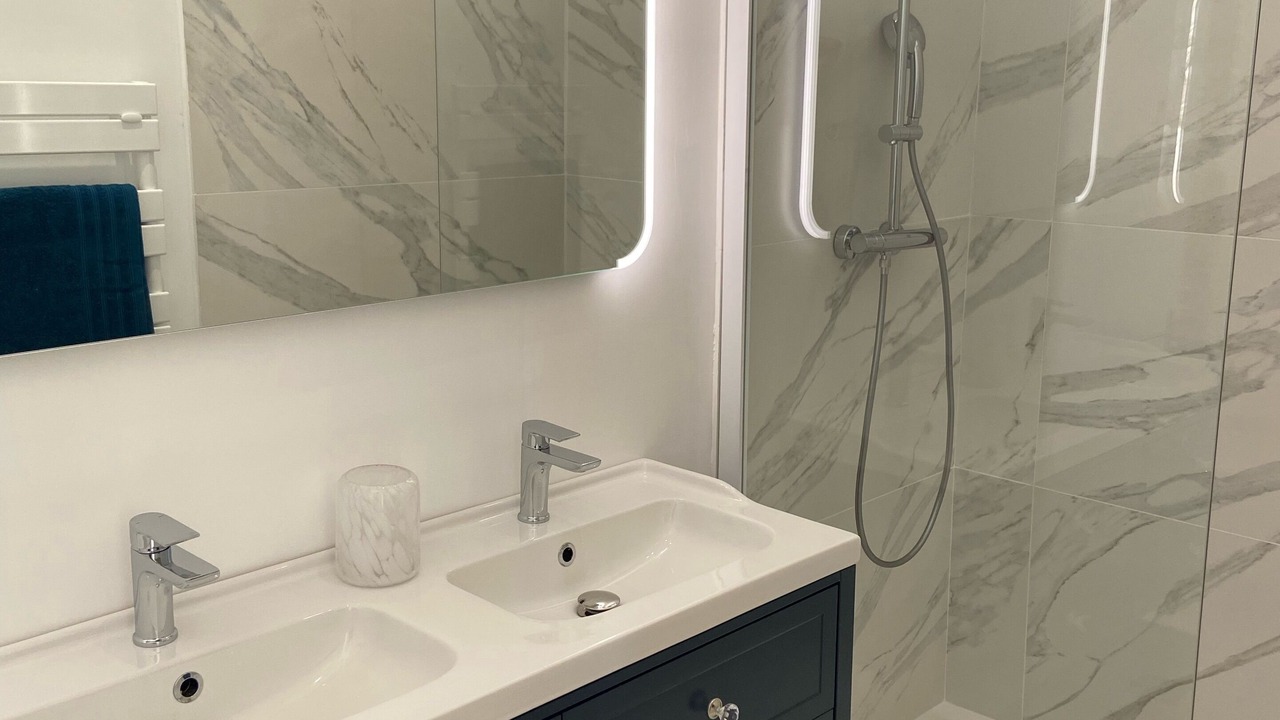 Photo of Bathroom in Berrias-et-Casteljau