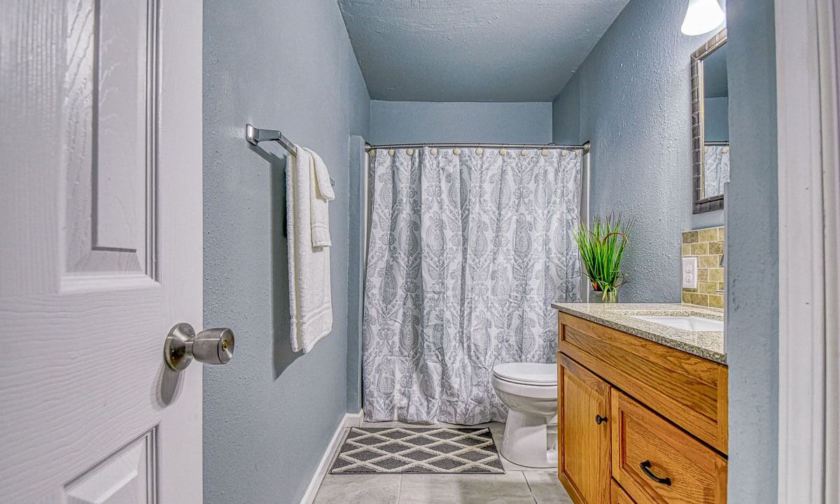 Photo of Bathroom in Midwest City