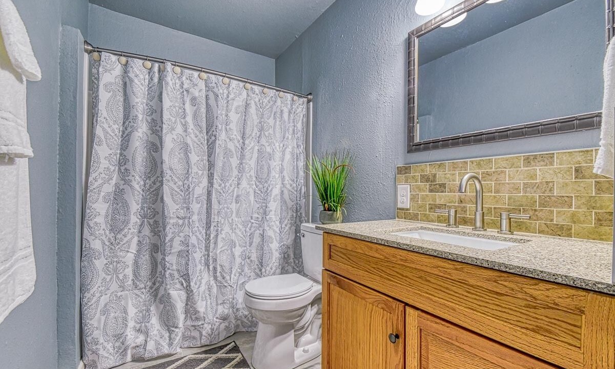 Photo of Bathroom in Midwest City