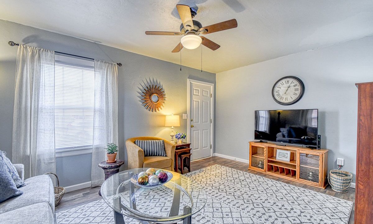 Photo of Livingroom in Midwest City