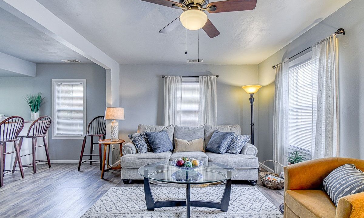 Photo of Livingroom in Midwest City