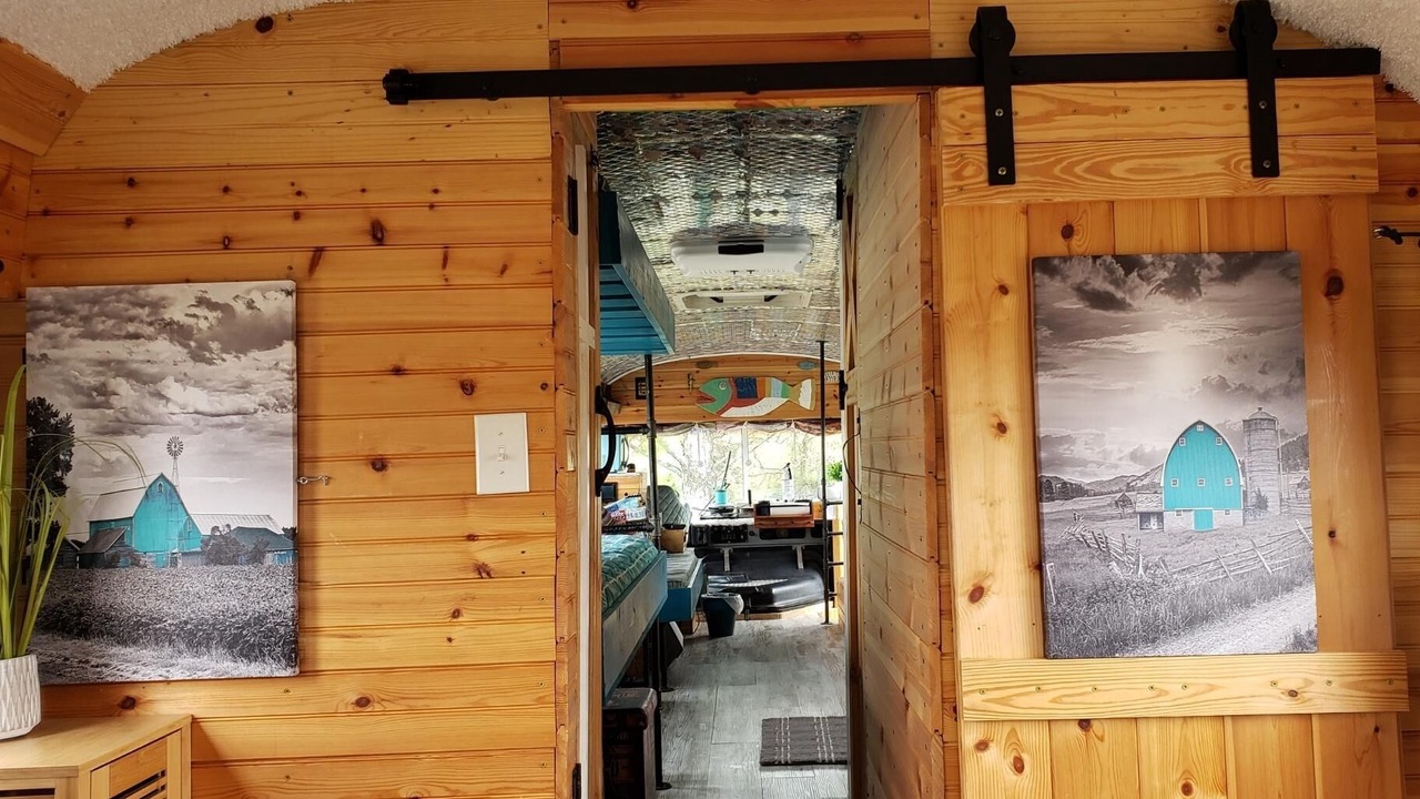 Photo of Others in Centre