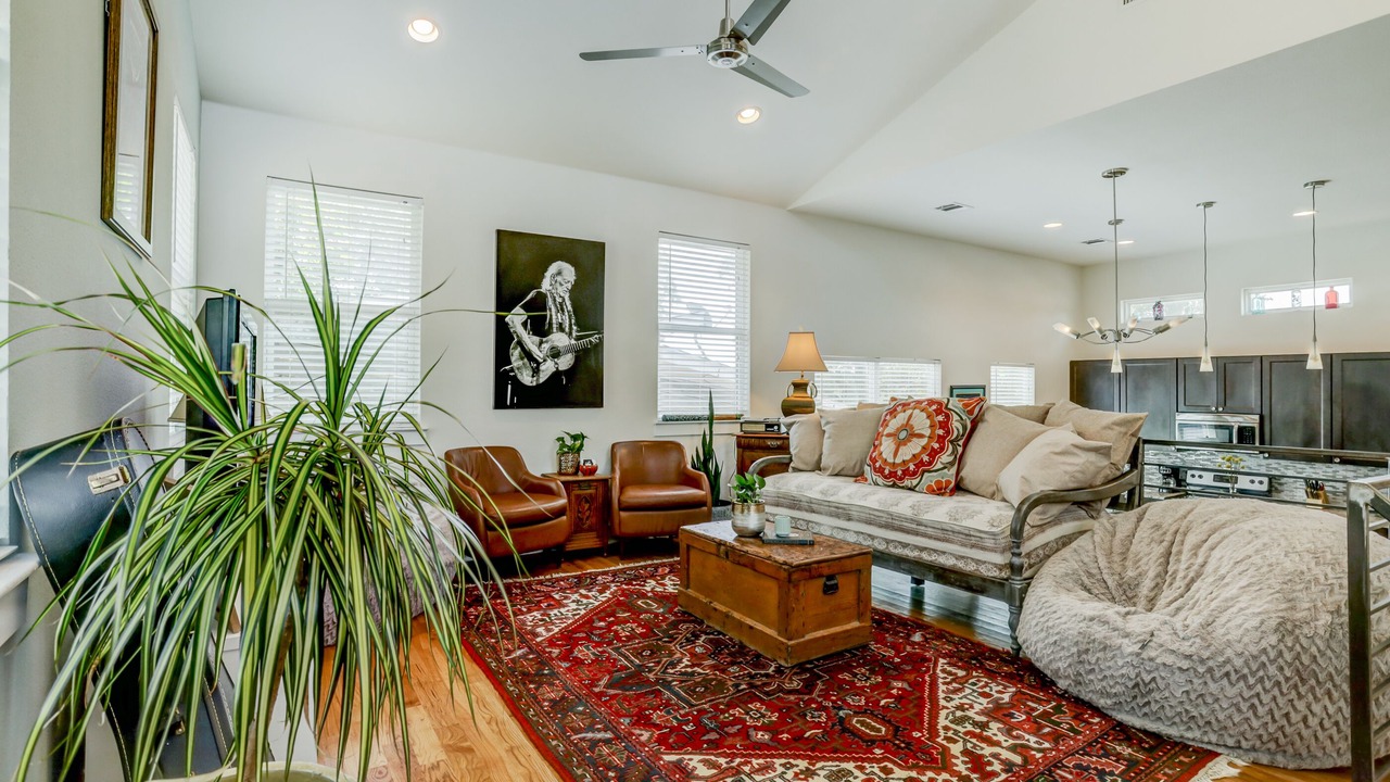 Photo of Livingroom in Rosewood