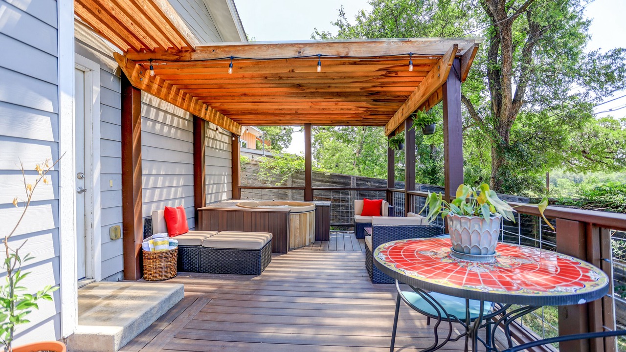 Photo of Patio Balcony in Rosewood