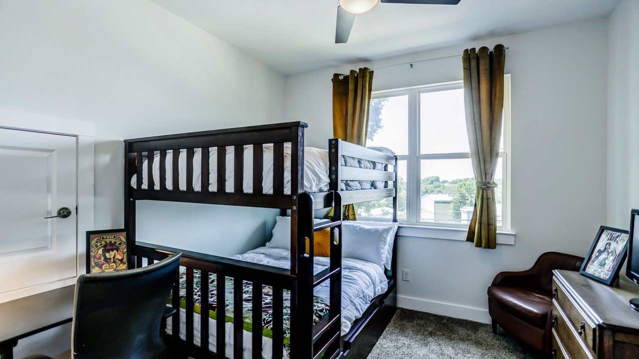 Photo of Bedroom in Rosewood