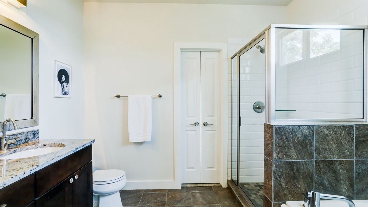 Photo of Bathroom in Rosewood