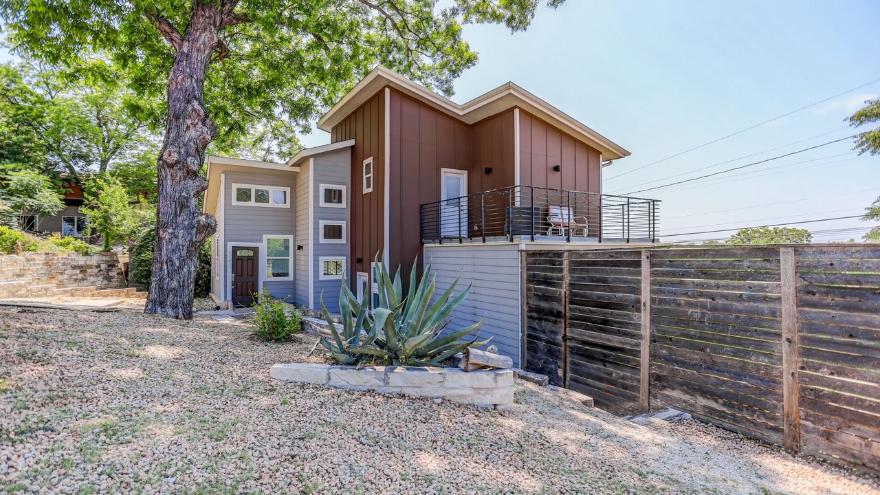 Photo of Outdoor in Rosewood