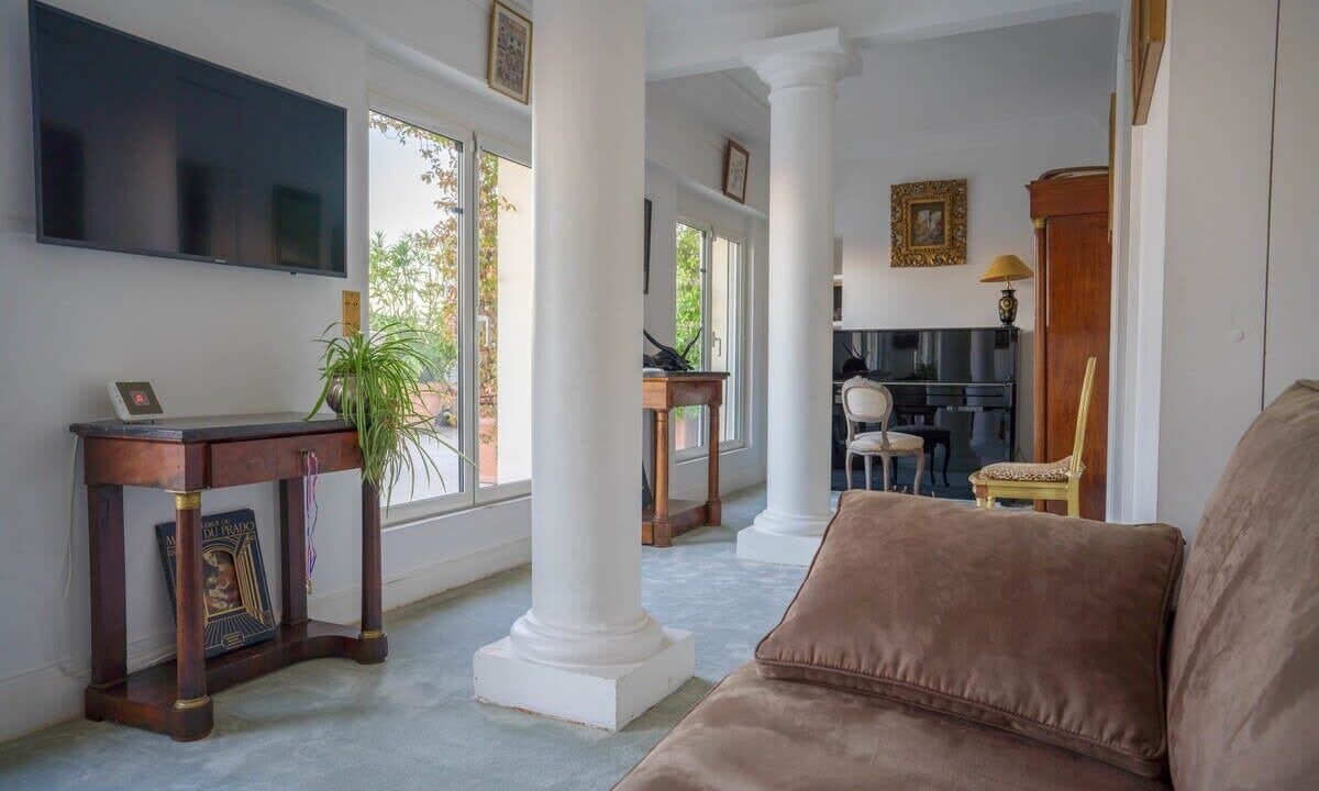 Photo of Livingroom in Porte-Dauphine