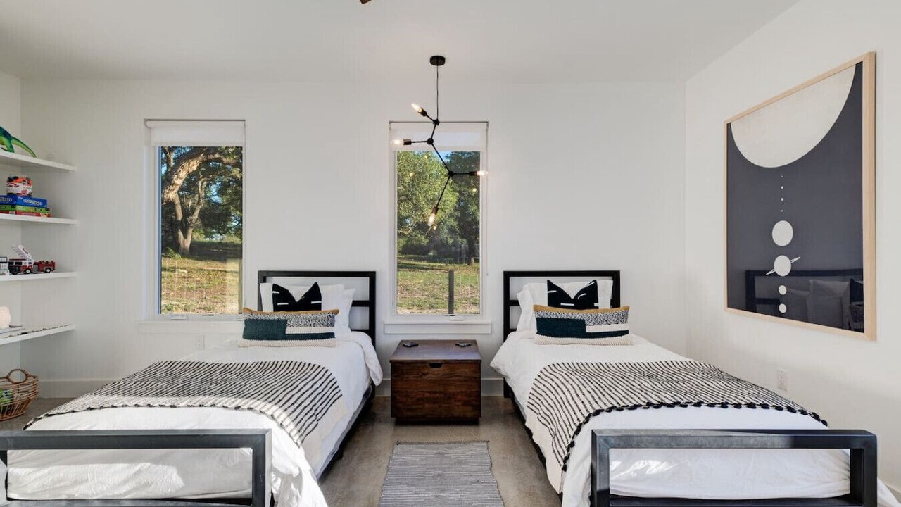 Photo of Bedroom in Stonewall