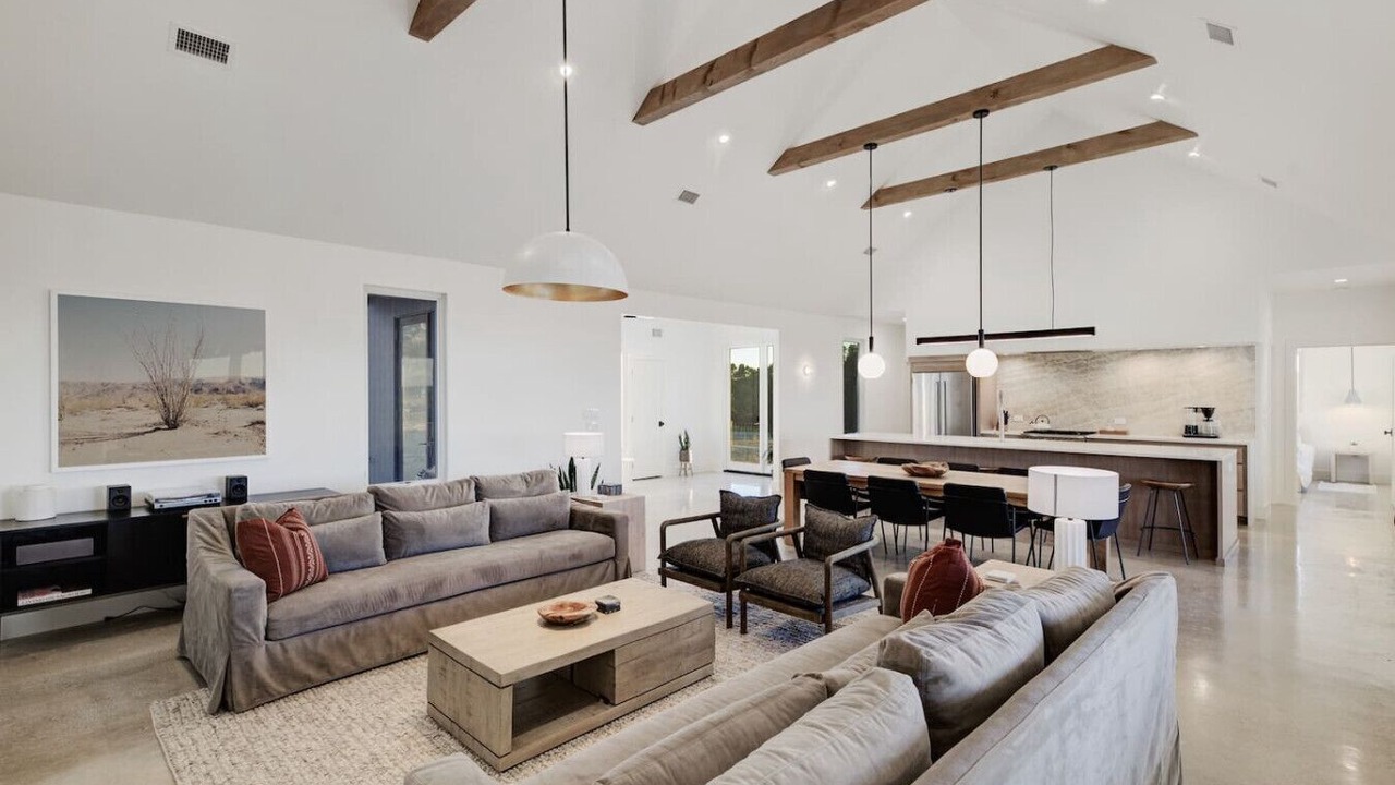 Photo of Livingroom in Stonewall