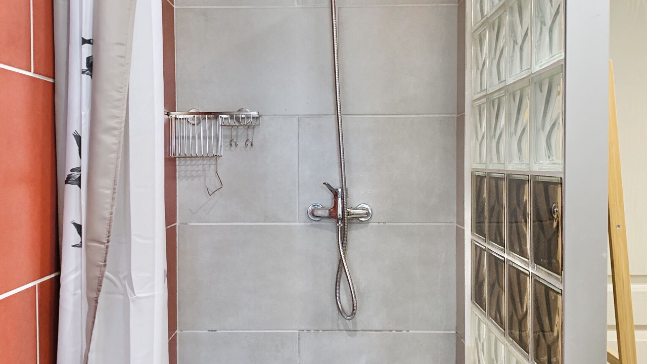 Photo of Bathroom in Lumbin