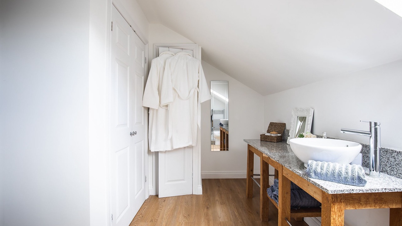 Photo of Bathroom in Cutnall Green