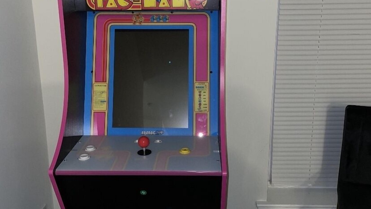 Photo of Bedroom in River Edge