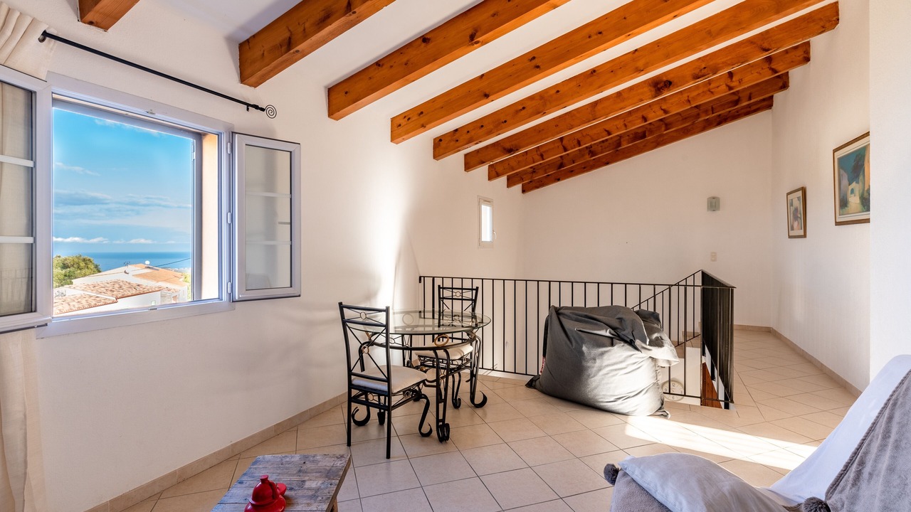 Photo of Livingroom in Aregno