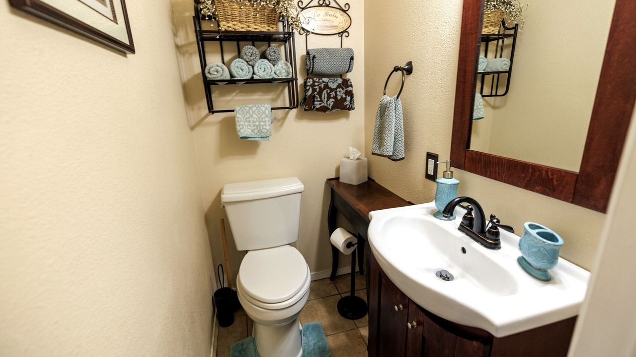 Photo of Bathroom in Cloudcroft