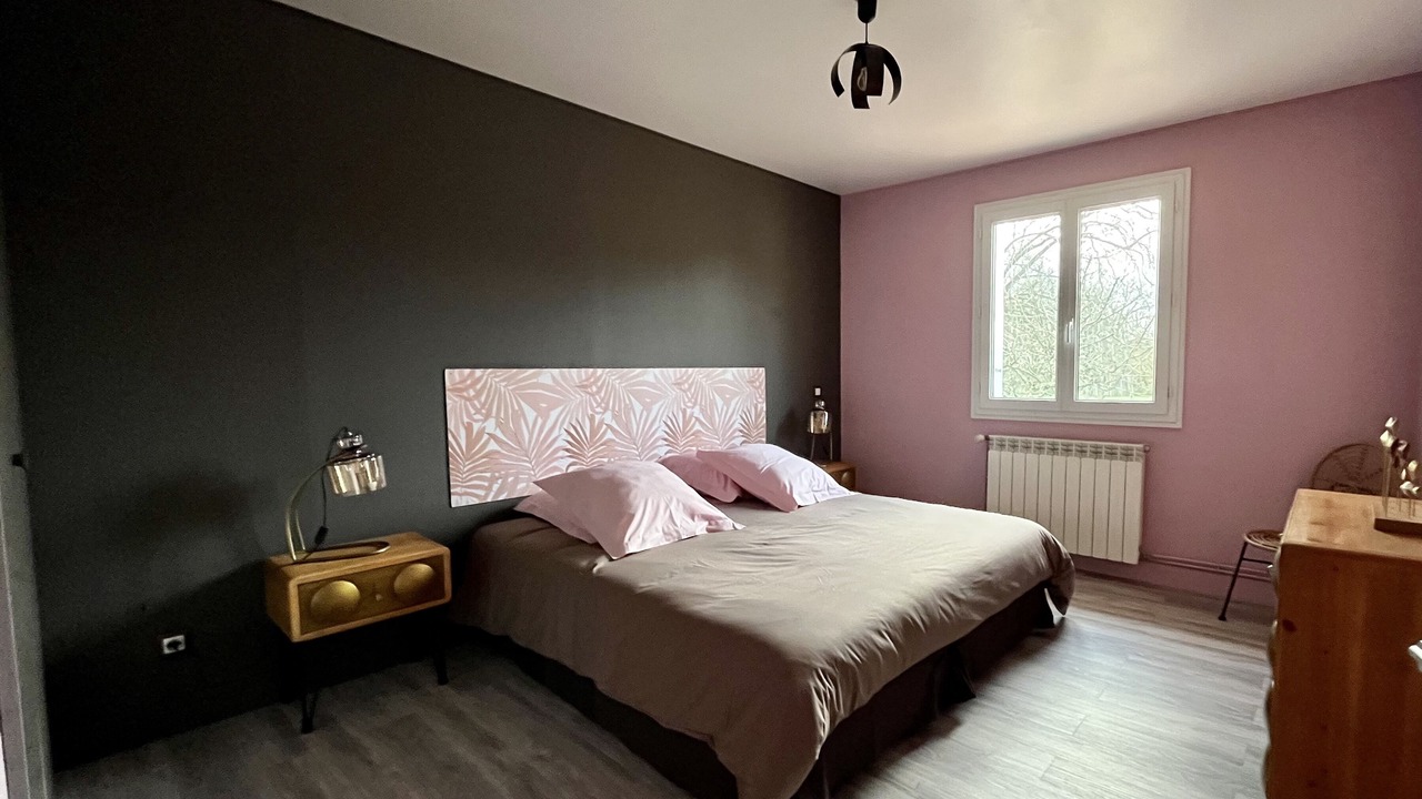 Photo of Bedroom in Villiers-Saint-Benoit