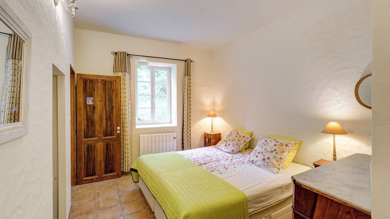 Photo of Bedroom in Tresques