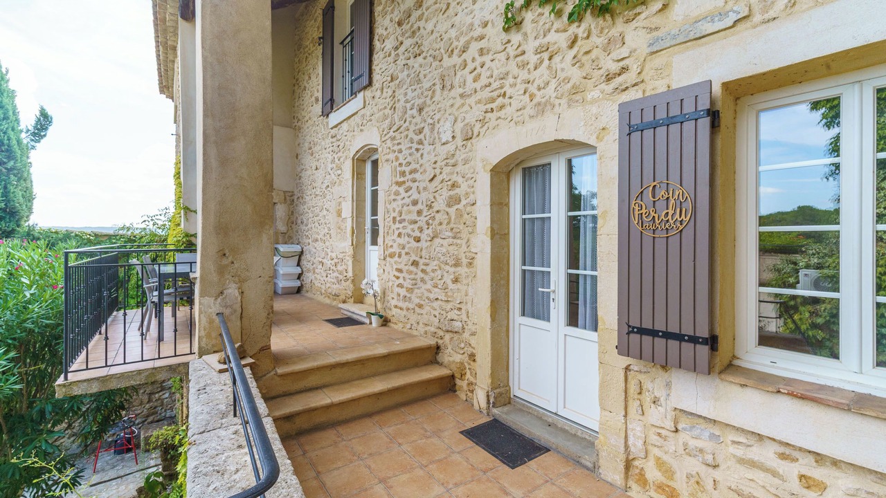 Photo of Outdoor in Tresques
