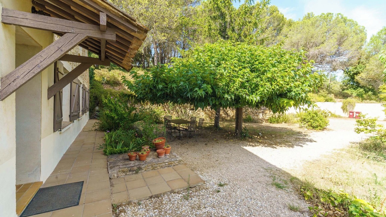 Photo of Outdoor in Tresques