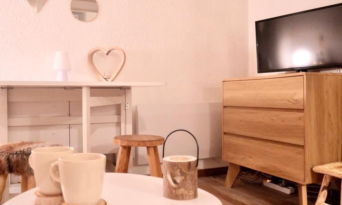 Photo of Others in Demi-Quartier