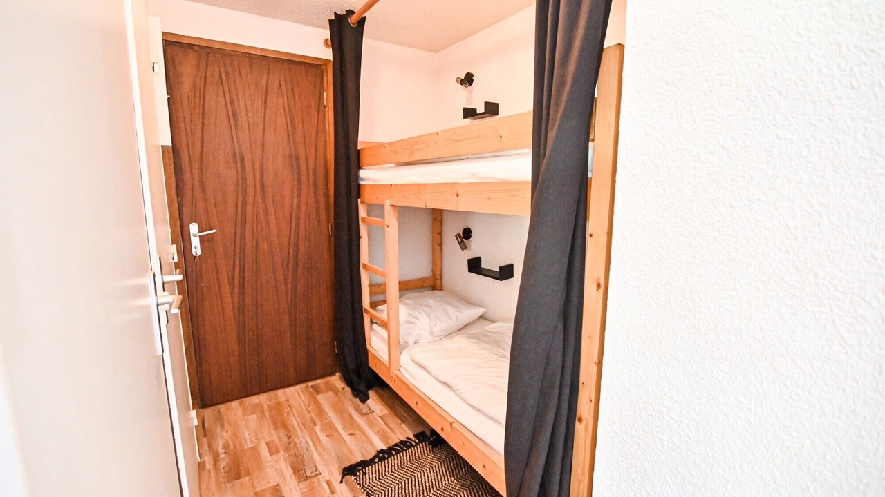 Photo of Bedroom in Demi-Quartier