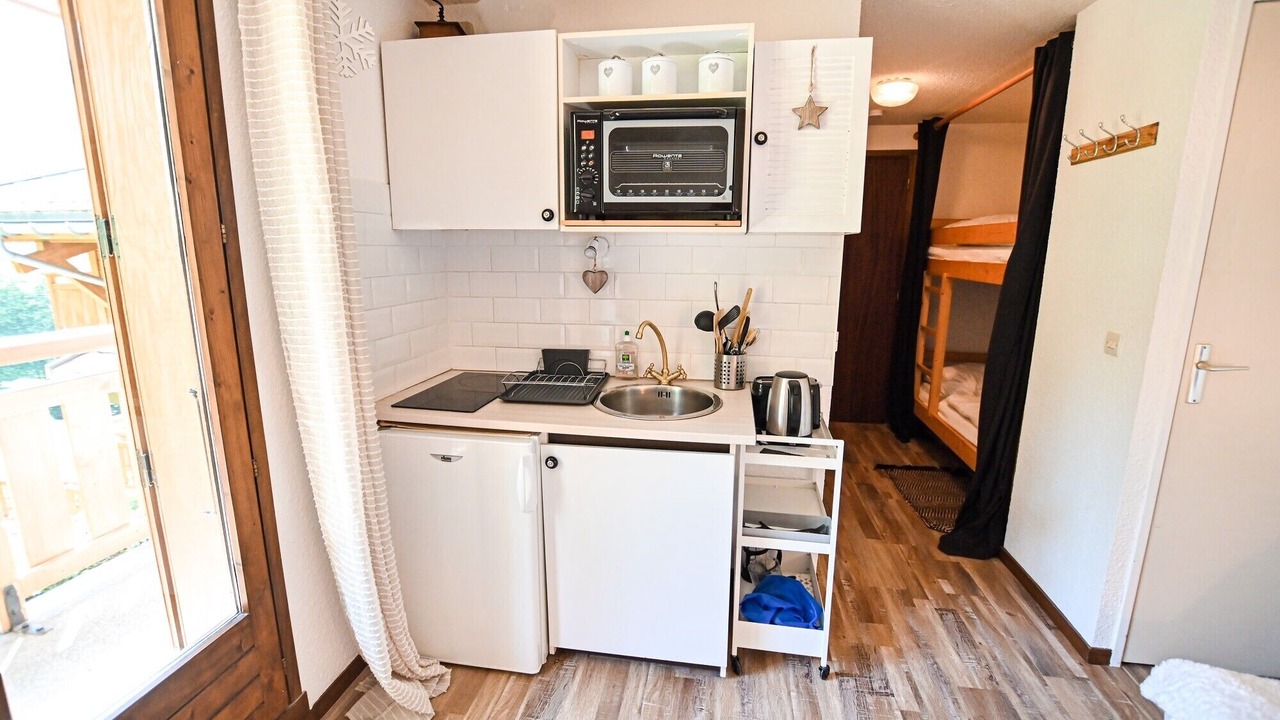 Photo of Kitchen in Demi-Quartier