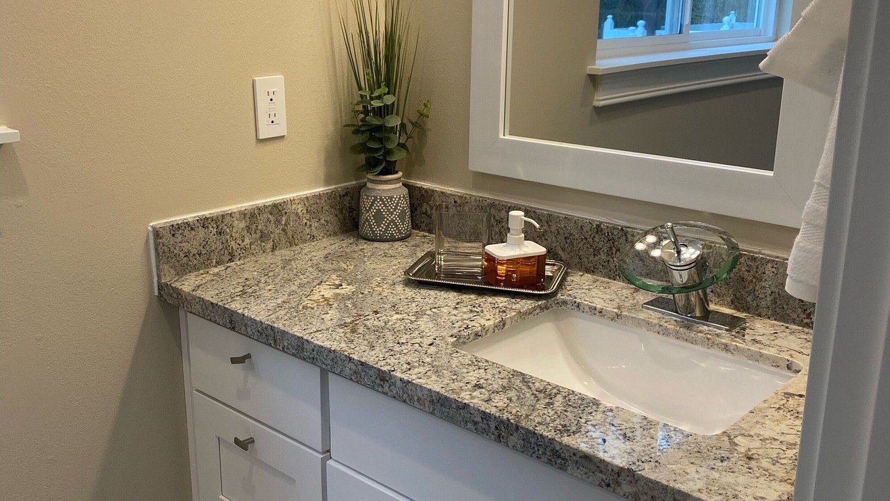 Photo of Bathroom in Paine Field-Lake Stickney