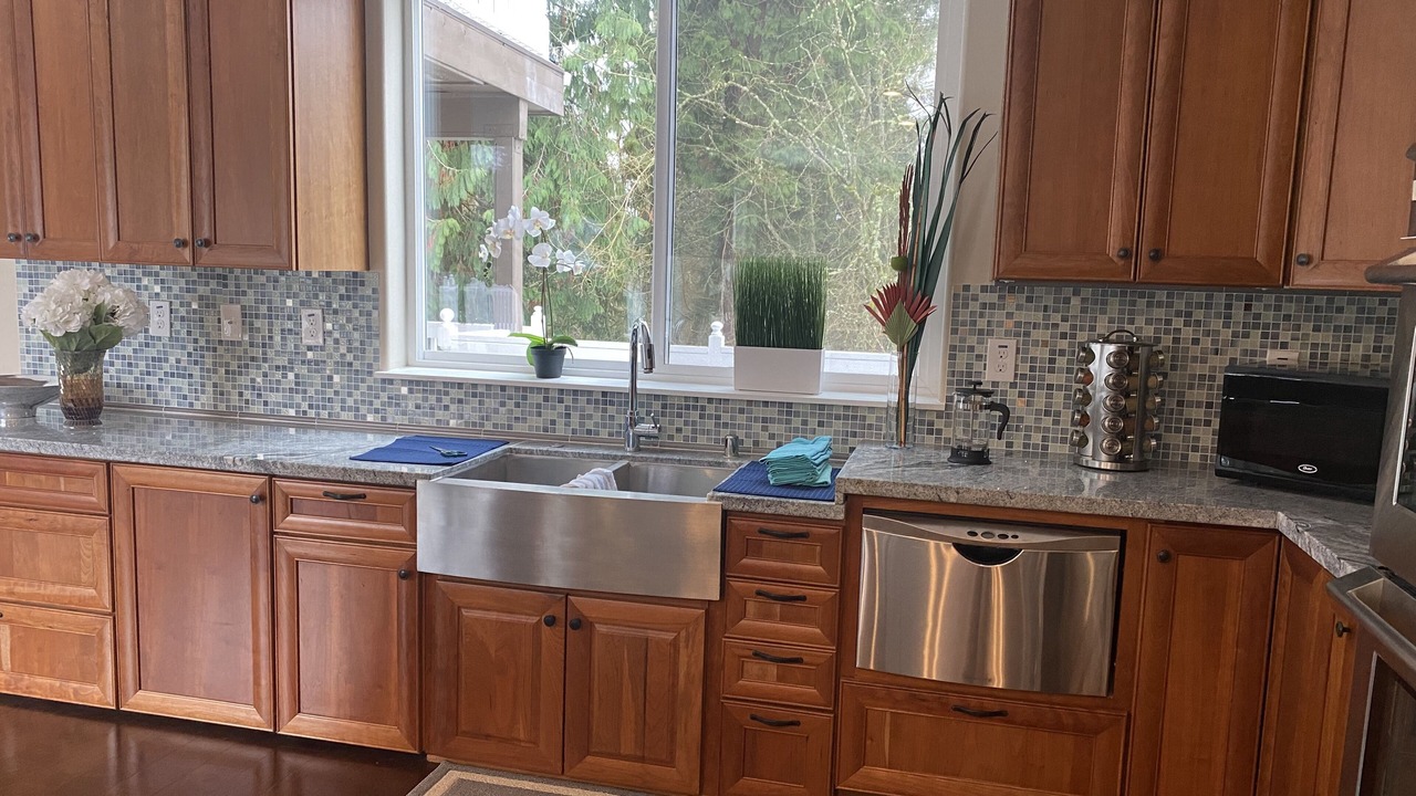 Photo of Kitchen in Paine Field-Lake Stickney